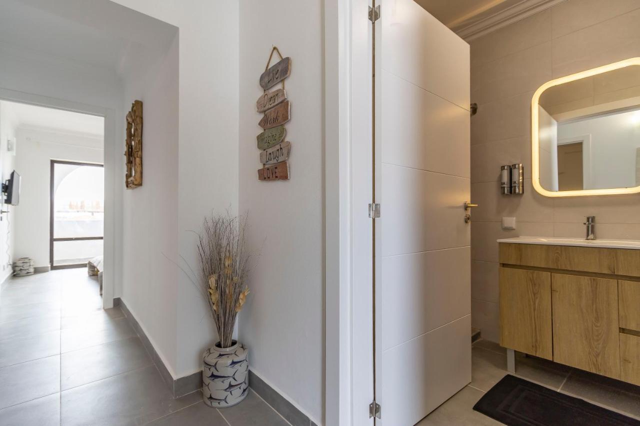 Apartment 3 Minutes To The Beach, 2 Bedroom Amazing With Balcony, Bbq Grill And Pool Sagres