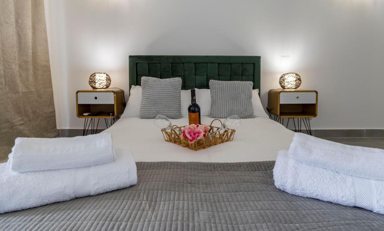 Apartment 3 Minutes To The Beach, 2 Bedroom Amazing With Balcony, Bbq Grill And Pool Sagres